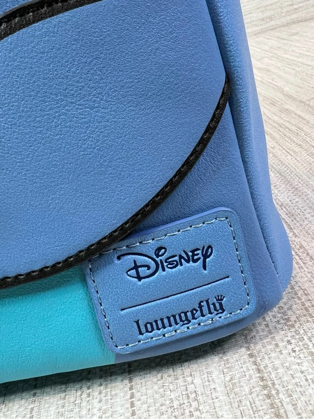 Loungefly Disney Lilo & Stitch, Experiment 626, Magnetic Hands Mini Backpack NWT